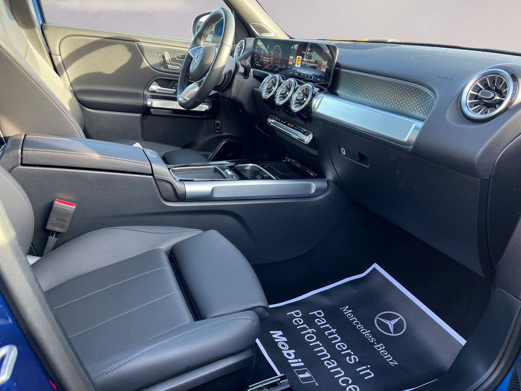 2025 Mercedes-Benz GLB Base - Photo 15