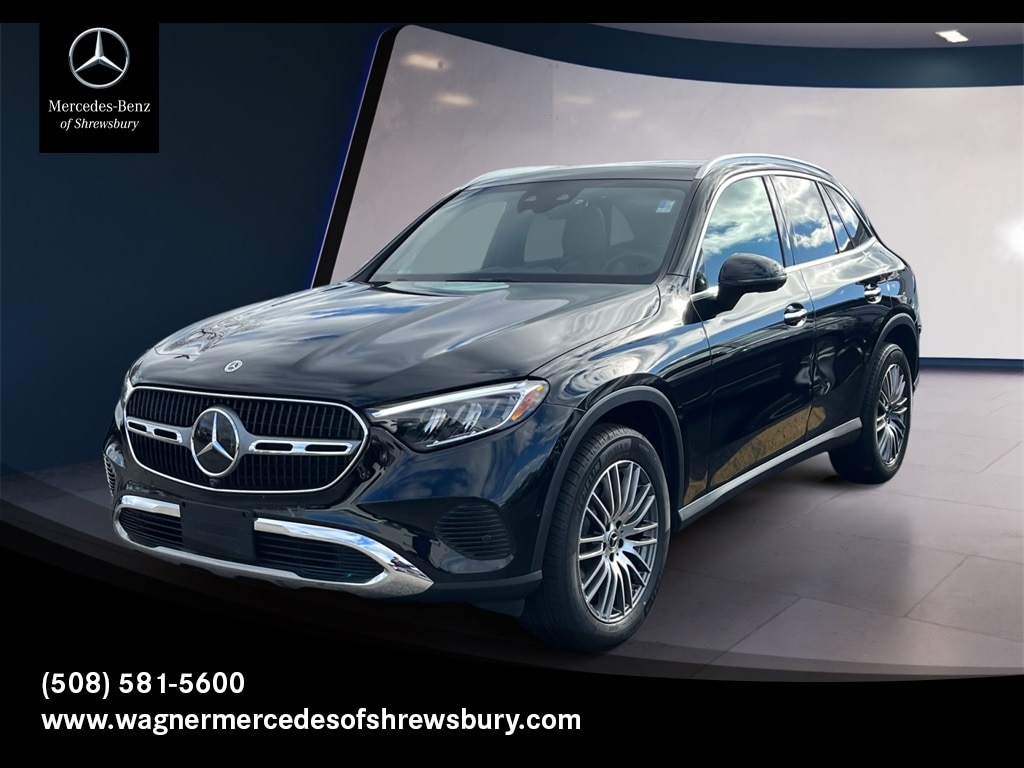 2025 Mercedes-Benz GLC Base's photo