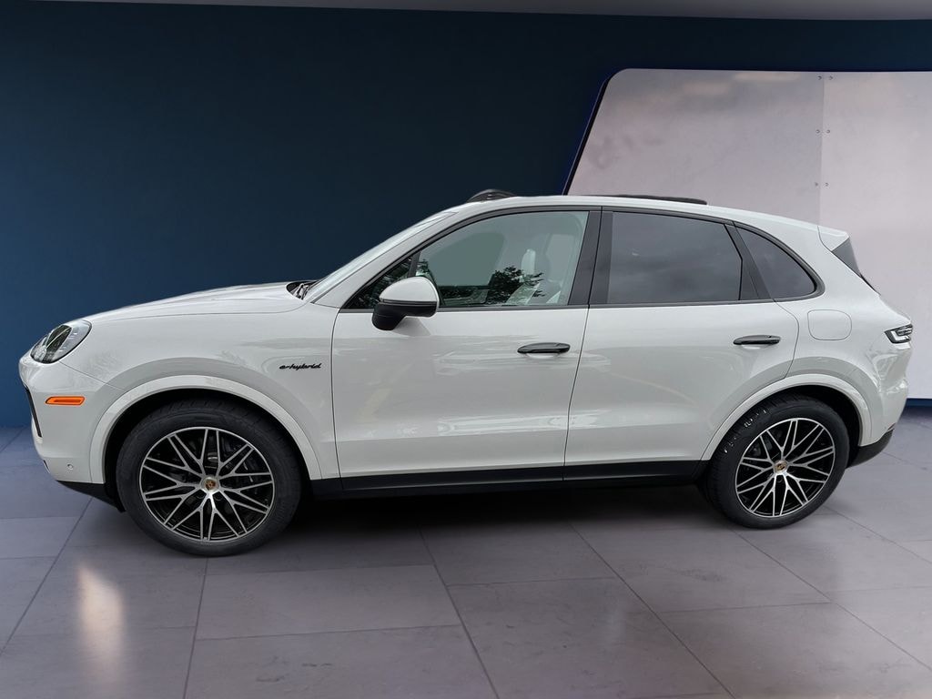 Used 2024 Porsche Cayenne E-Hybrid Base SUV