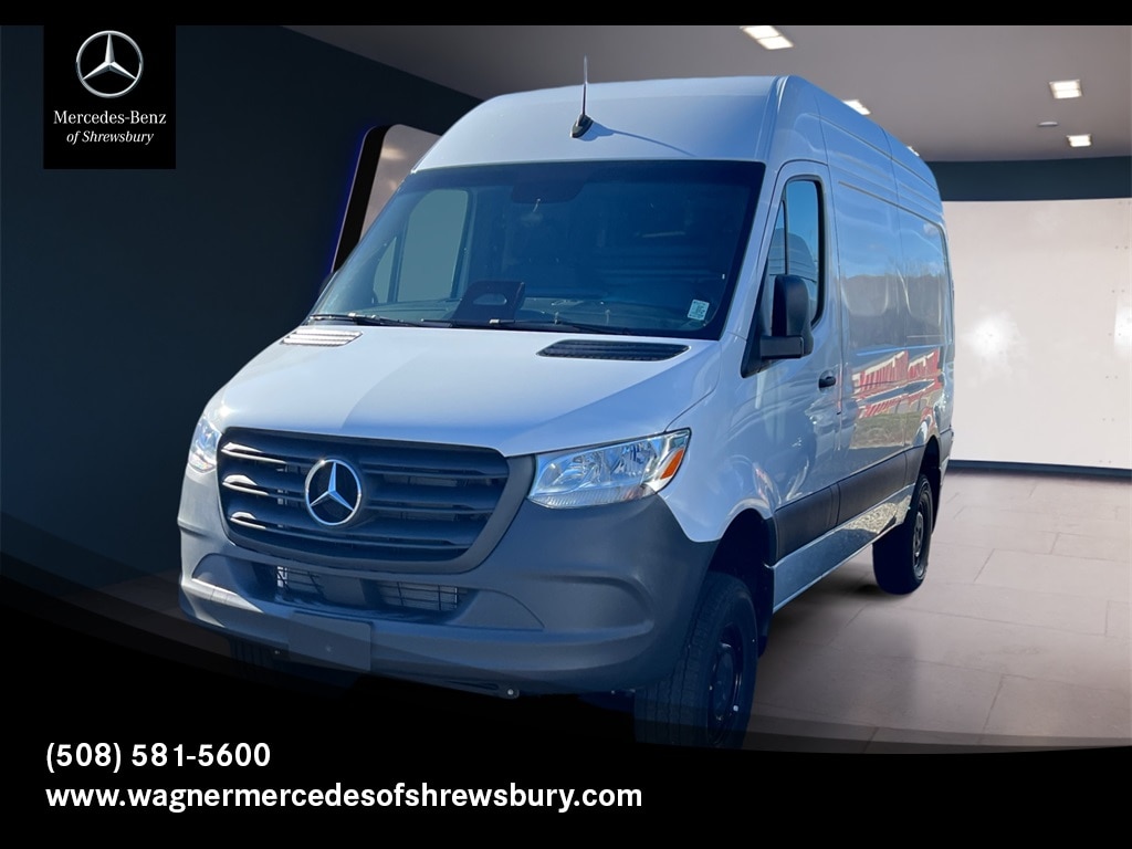 2026 Mercedes-Benz Sprinter Cargo Van Base's photo