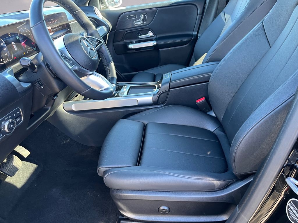 2025 Mercedes-Benz GLB Base - Photo 9