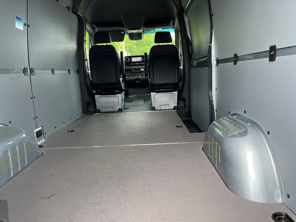 2025 Mercedes-Benz Sprinter Cargo Van Base - Photo 10