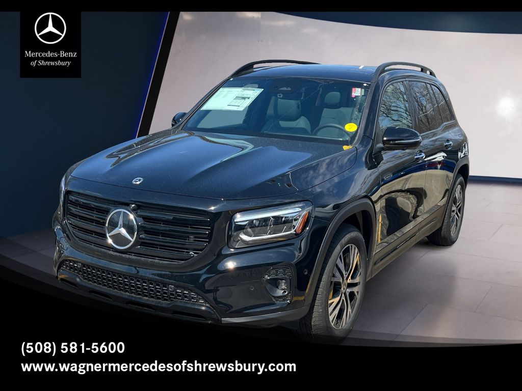 2026 Mercedes-Benz GLB GLB 250 4MATIC's photo