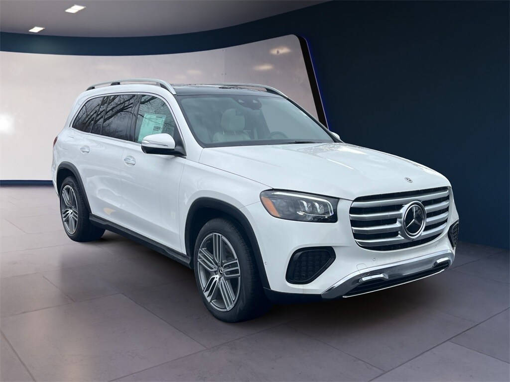 2025 Mercedes Benz GLS 450 4MATIC photo 4