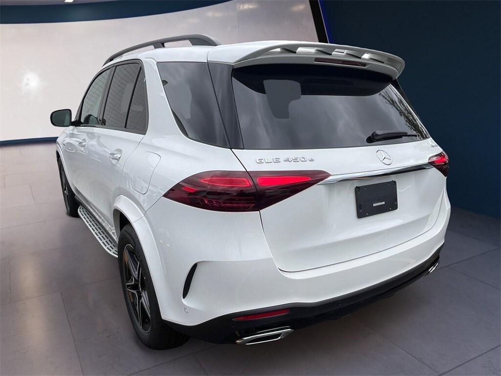 2025 Mercedes Benz GLE 450e 4MATIC photo 2