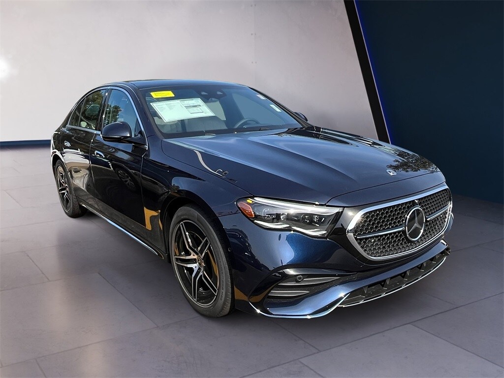 2026 Mercedes Benz E 4MATIC photo 4