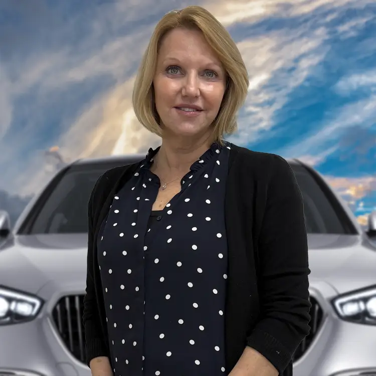 Staff member Amy Taylor from ID_0af1677b1a21