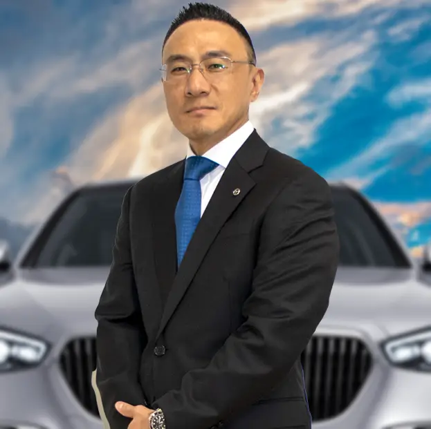 Staff member Joe Chang from ID_2aae12