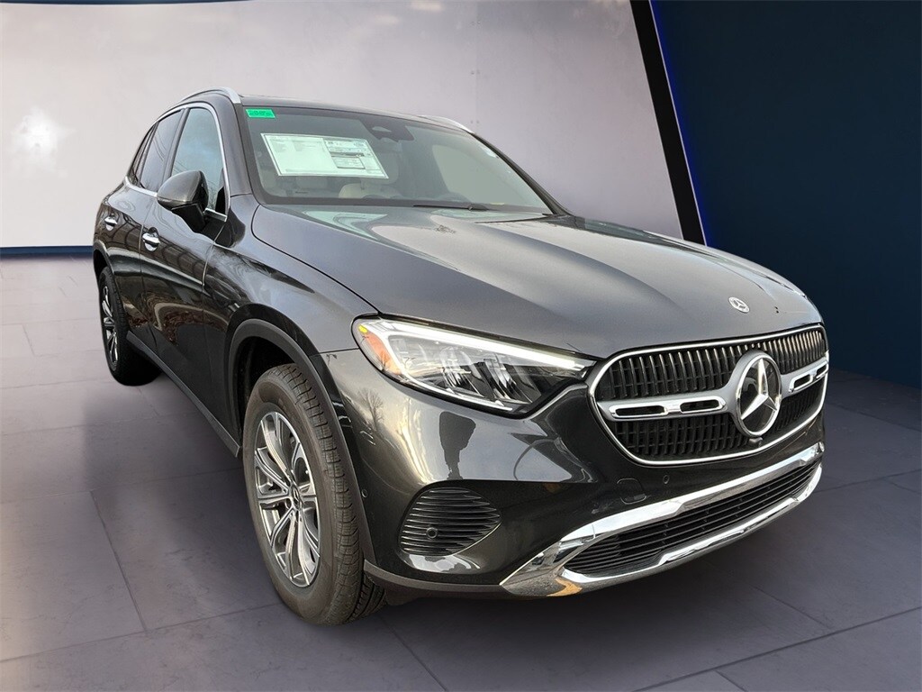 2026 Mercedes Benz GLC 300 4MATIC photo 4