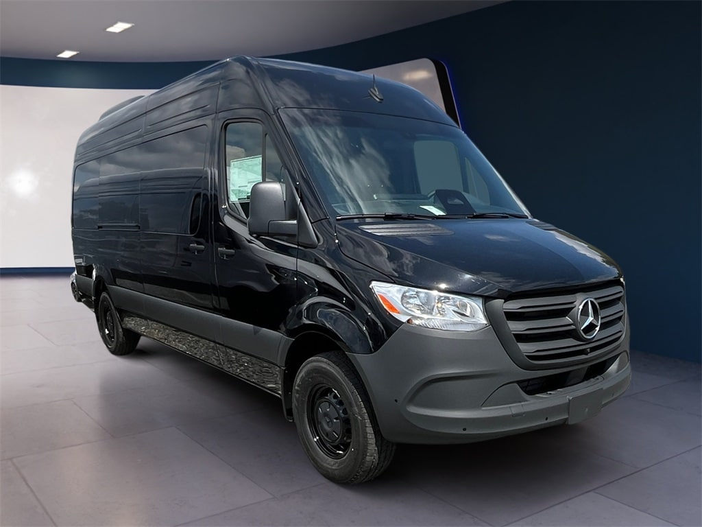 New 2025 Mercedes-Benz Sprinter 2500 Passenger 170 WB Minivan/Van