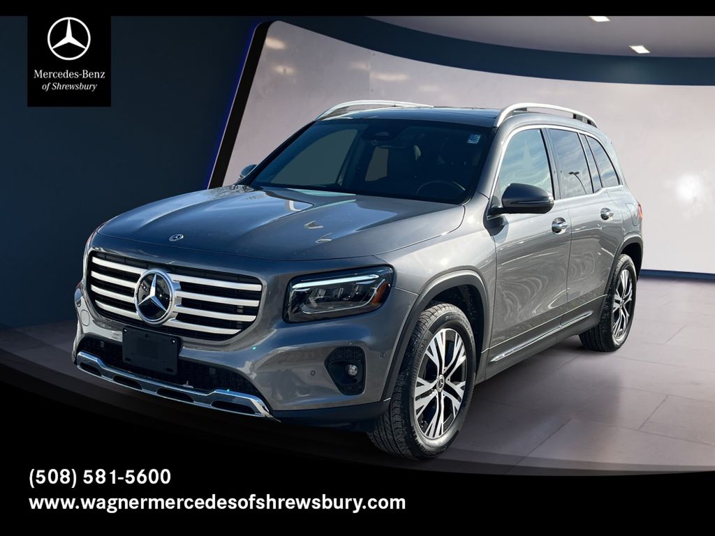 2025 Mercedes-Benz GLB GLB 250 4MATIC's photo