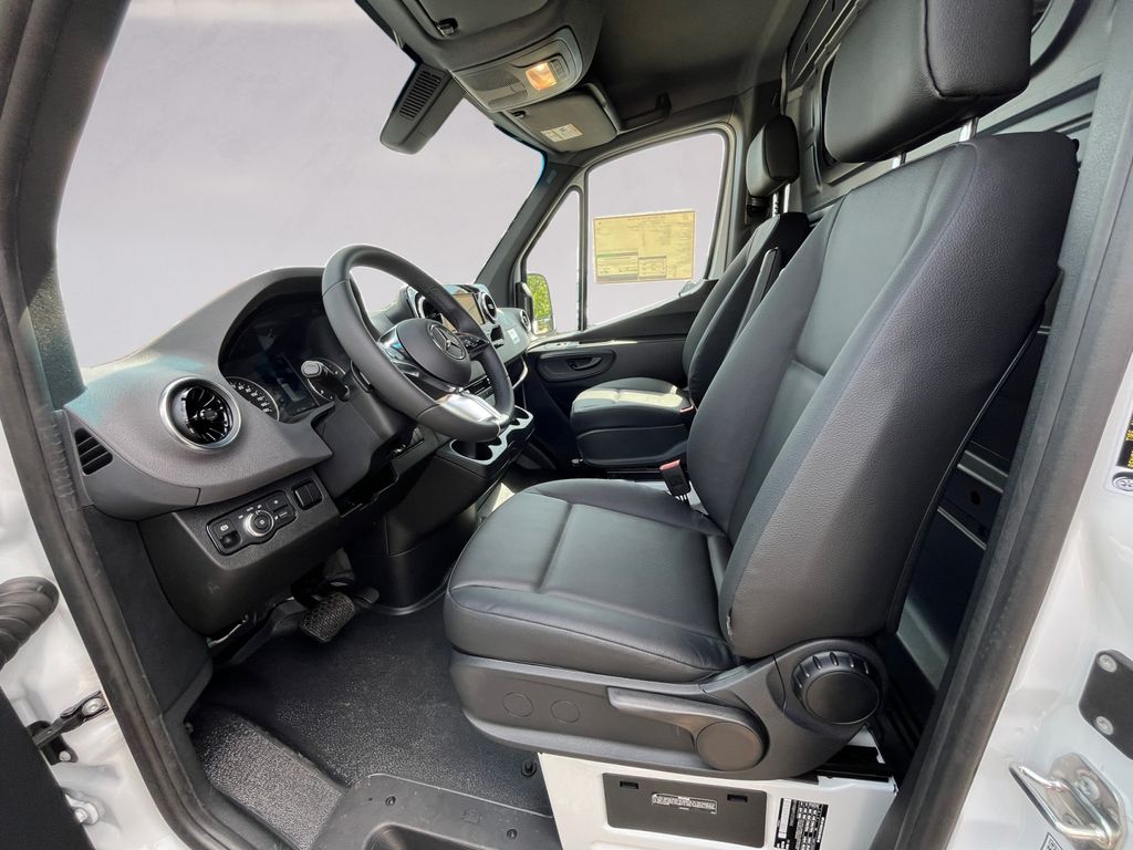 2025 Mercedes-Benz Sprinter Cargo Van Base - Photo 8