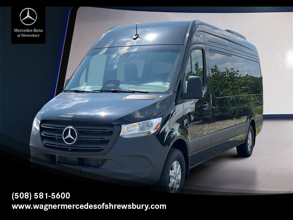 New 2025 Mercedes-Benz Sprinter 2500 Passenger 170 WB Minivan/Van