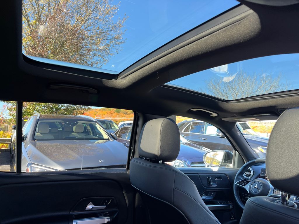 2025 Mercedes-Benz GLB Base - Photo 18