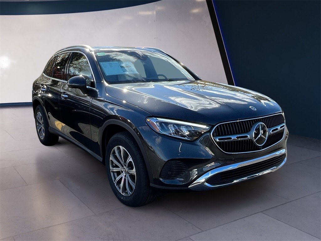 2026 Mercedes Benz GLC 300 4MATIC photo 4