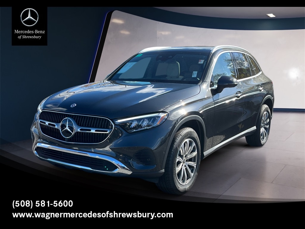 2026 Mercedes-Benz GLC Base's photo