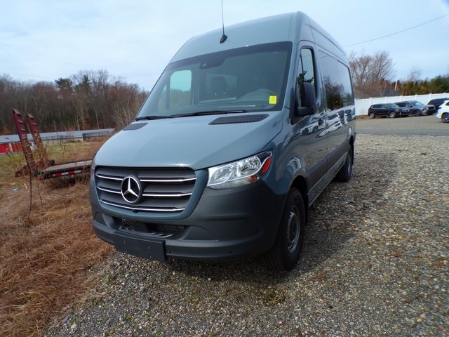 2024 Mercedes-Benz Sprinter Crew Van