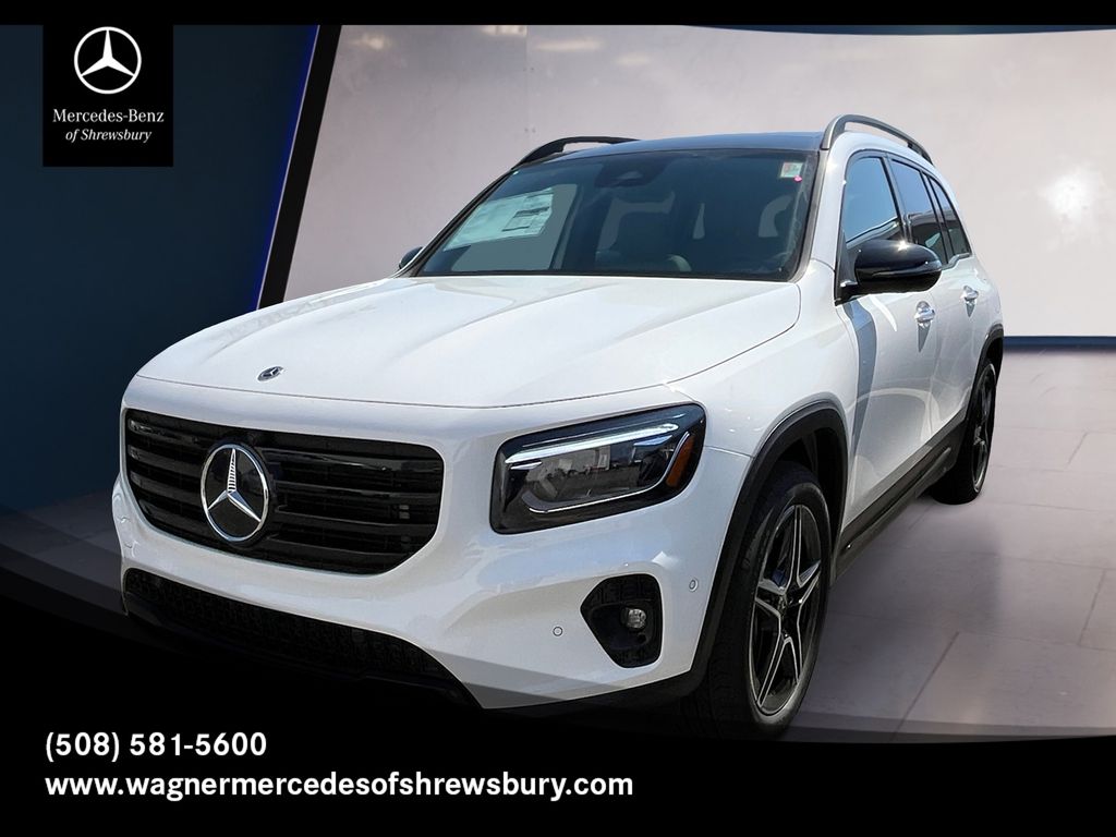2026 Mercedes-Benz GLB GLB 250 4MATIC's photo
