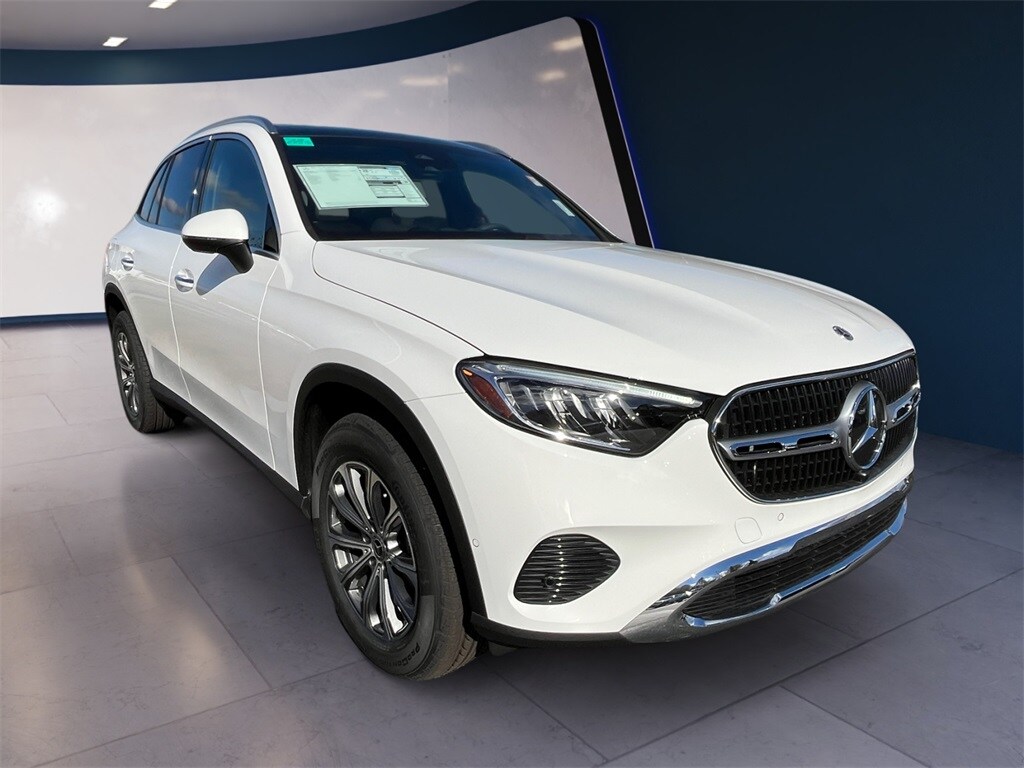 2026 Mercedes Benz GLC 300 4MATIC photo 4