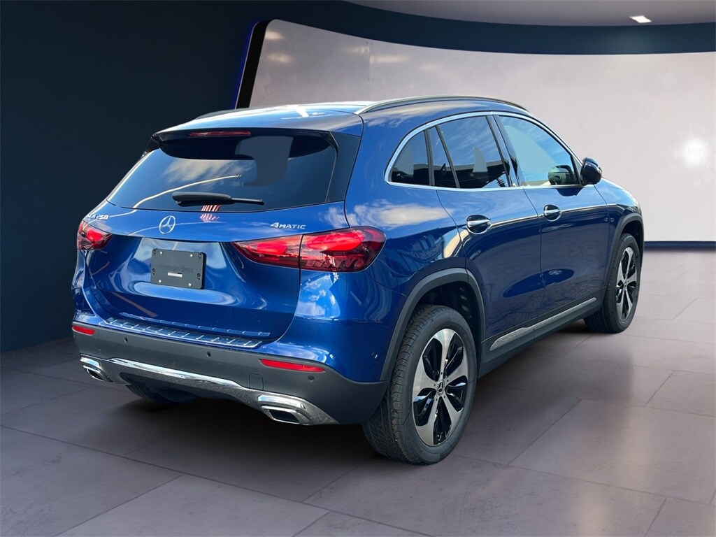 2025 Mercedes Benz GLA 250 4MATIC photo 3