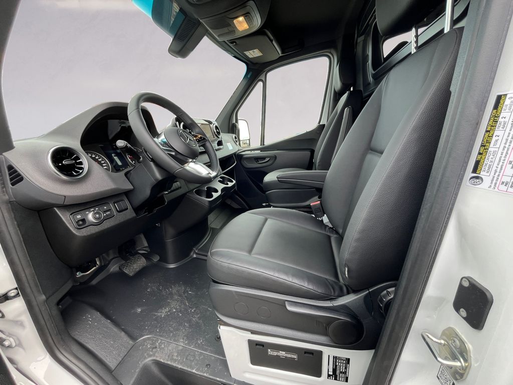 2025 Mercedes-Benz Sprinter Cargo Van Base - Photo 7