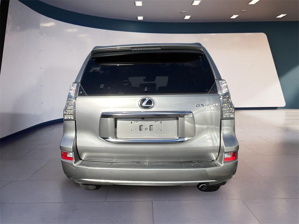 2023 Lexus GX 460 Premium photo 3