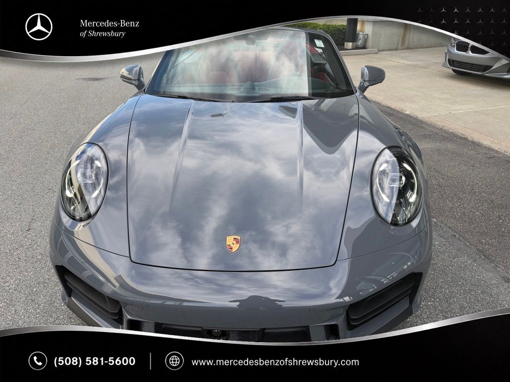 2025 Porsche 911 Carrera