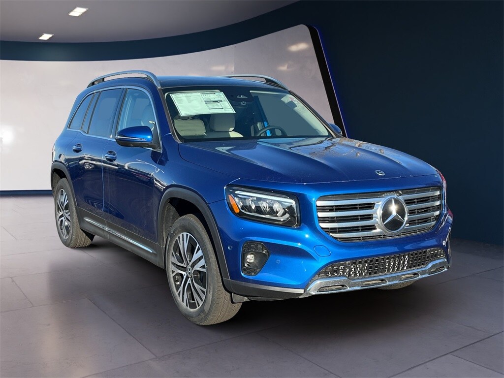 2025 Mercedes Benz GLB 250 4MATIC photo 4