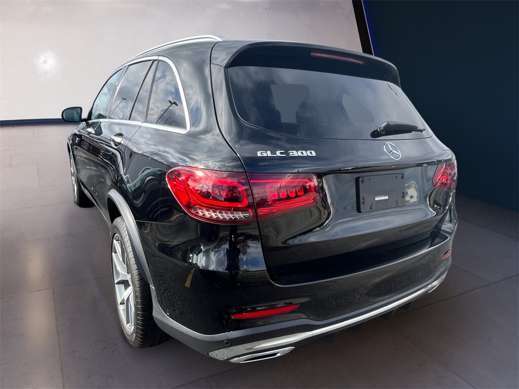 2022 Mercedes Benz GLC 300 4MATIC photo 2