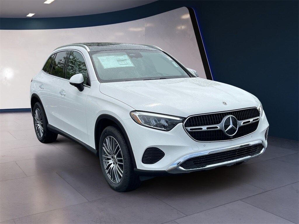 2025 Mercedes Benz GLC 300 4MATIC photo 4