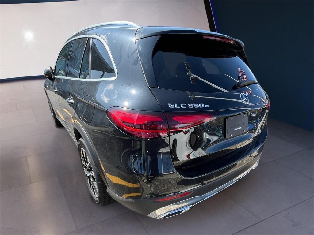 2025 Mercedes Benz GLC 350e 4MATIC photo 2