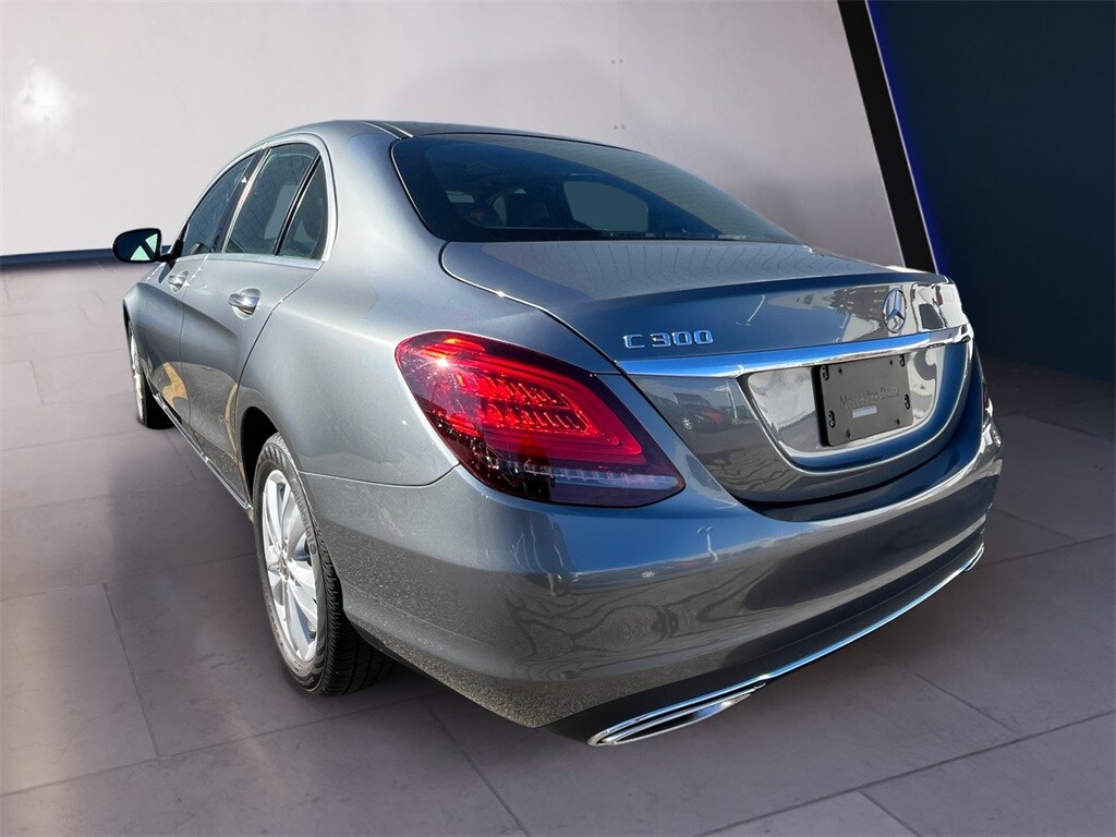 2021 Mercedes Benz C photo 3