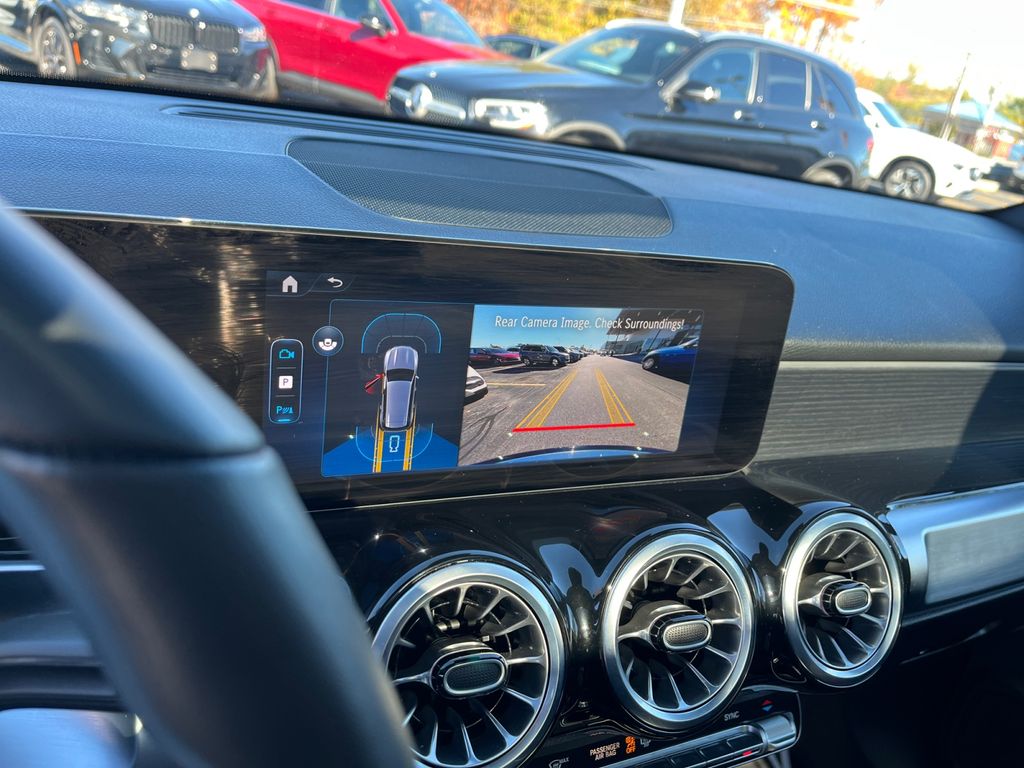 2025 Mercedes-Benz GLB Base - Photo 24