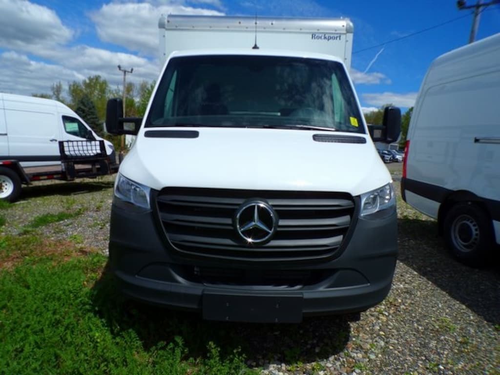 New 2024 Mercedes-Benz Sprinter 3500 Cab Chassis 170 WB Cab/Chassis