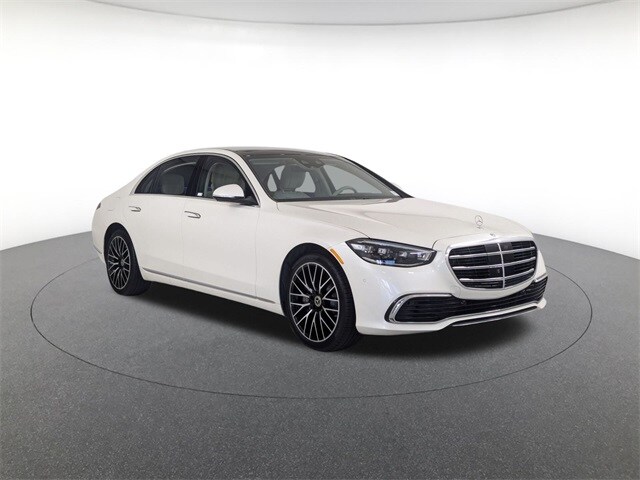 2022 Mercedes Benz S 580 4MATIC photo 3