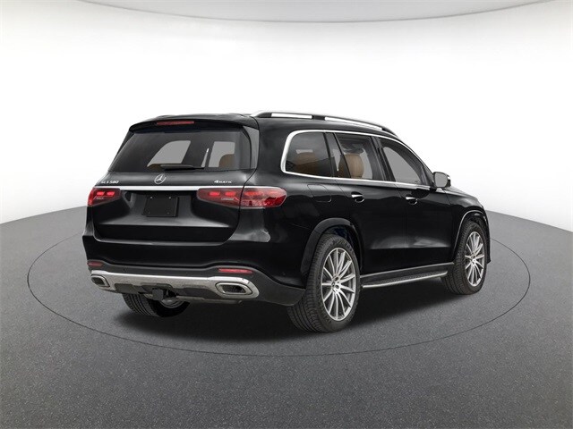 2026 Mercedes Benz GLS 580 4MATIC photo 2