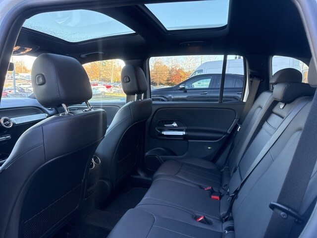 2022 Mercedes Benz GLB 250 4MATIC photo 3