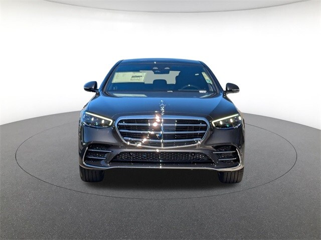 2026 Mercedes Benz S 500 4MATIC photo 2