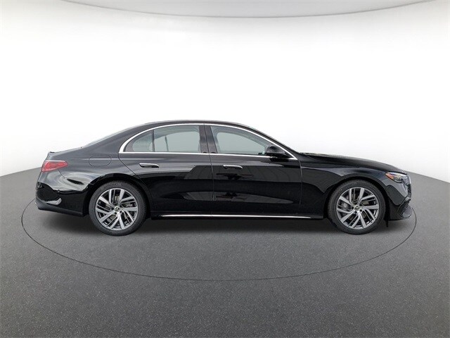 2026 Mercedes Benz E 350 4MATIC Sedan photo 4