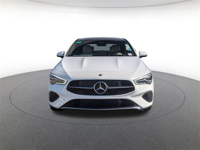 2025 Mercedes Benz CLA 250 4MATIC photo 2