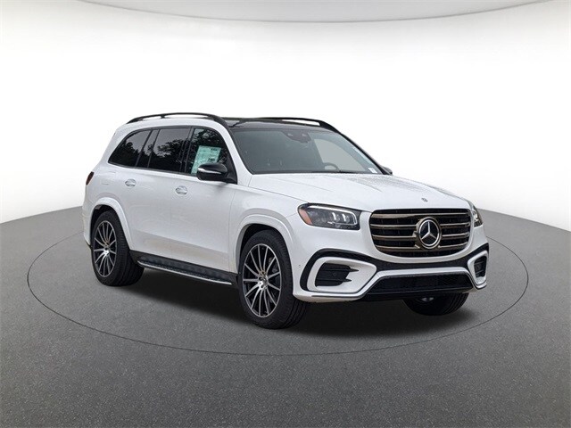 2026 Mercedes Benz GLS 580 4MATIC photo 3