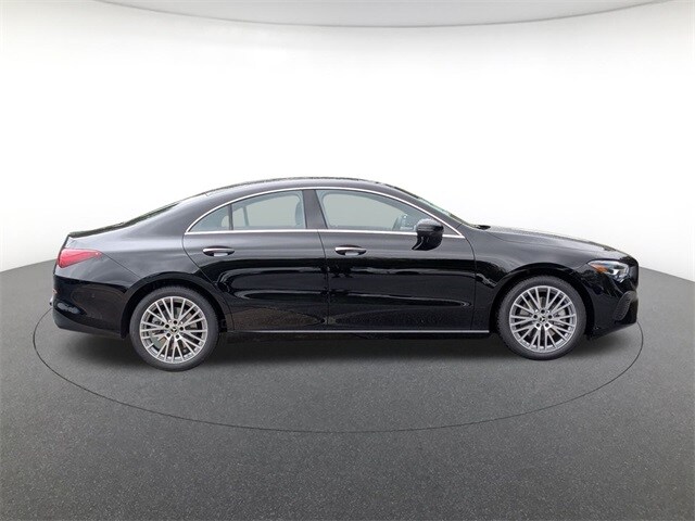 2026 Mercedes Benz CLA 250 4MATIC photo 4