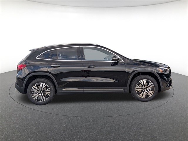 2026 Mercedes Benz GLA 250 4MATIC photo 2