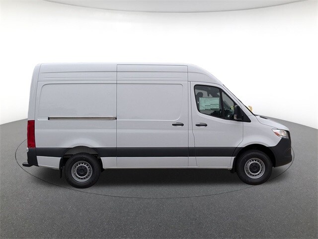 2026 Mercedes Benz Sprinter 2500 photo 3