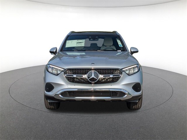 2026 Mercedes Benz GLC 300 4MATIC photo 2