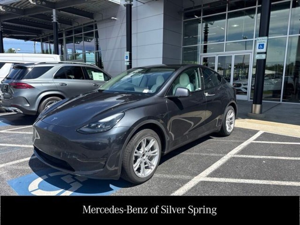 Used 2024 Tesla Model Y Standard Range RWD SUV