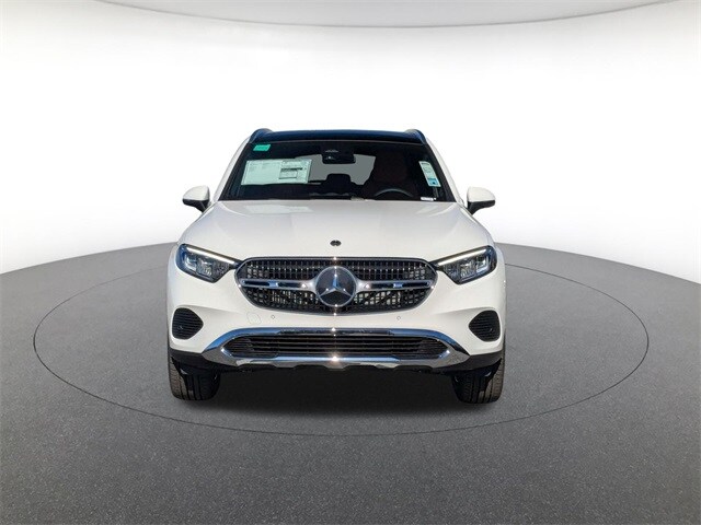 2026 Mercedes Benz GLC 300 4MATIC photo 2