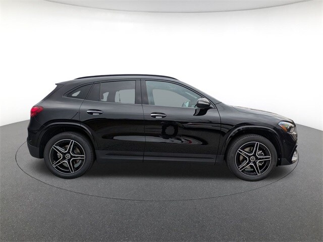 2025 Mercedes Benz GLA 250 4MATIC photo 4