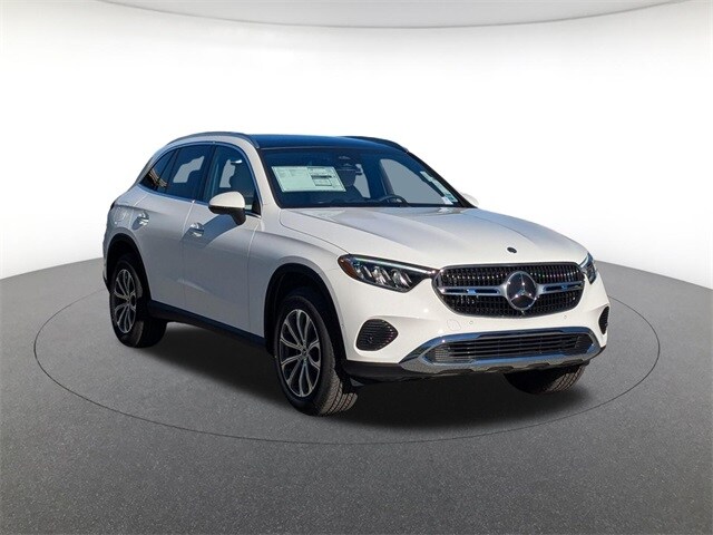 2026 Mercedes Benz GLC 300 4MATIC photo 2