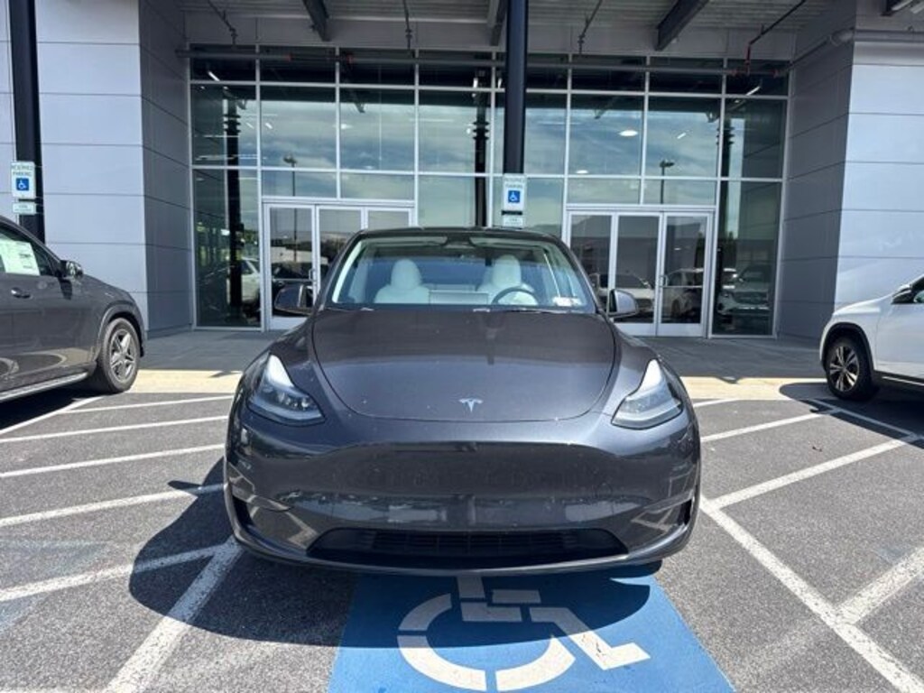 Used 2024 Tesla Model Y Standard Range RWD SUV